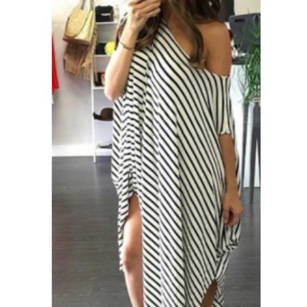 Off shoulder dress🌺